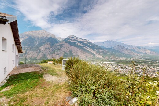 vue sur la montagne avec from property, view focus, mountain view, vue sur la montagne, et day time