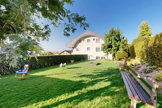 garten mit rasen, day time, und from property