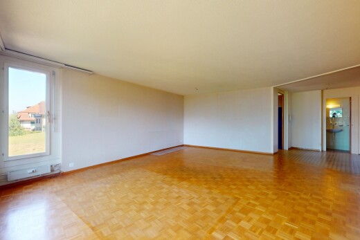 leerer raum mit natürliches licht, natural light, inside property, parquet floor, und gipskartonwand
