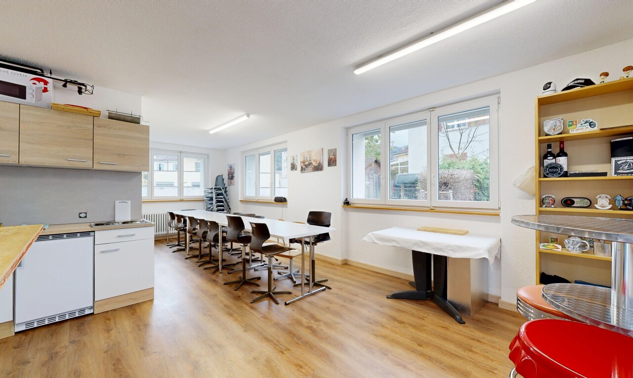 salle à manger avec lumière naturelle, natural light, inside property, cloison sèche, et drywall