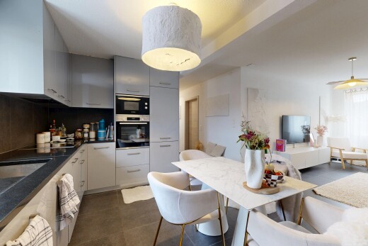 cuisine avec télévision, inside property, four double, ouvert sur l'espace de vie, et cloison sèche