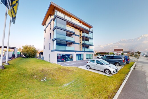 außenansicht mit blick auf die berge