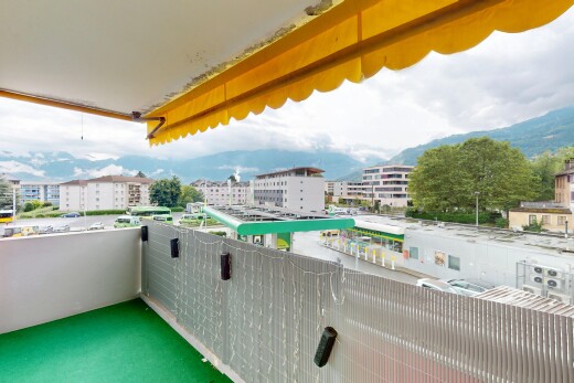 balkon mit balkon und from property