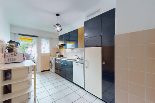 küche mit tile floor, fliesenboden, geschirrspülmaschine, inside property, und natural light