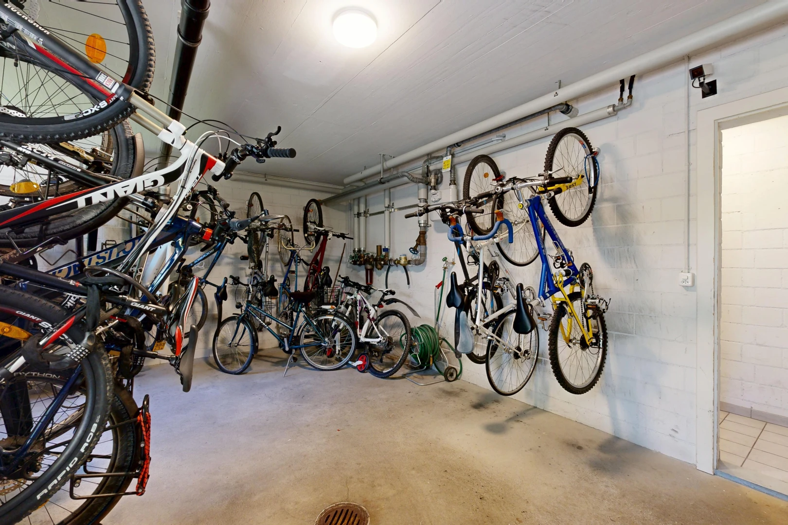 parken mit fahrradgarage
