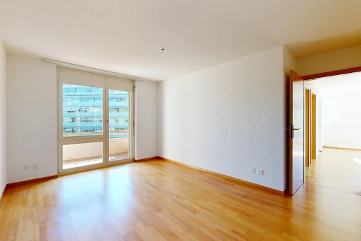 leerer raum mit inside property, wood finish floor, holzfußboden, light floor, und baseboards wall