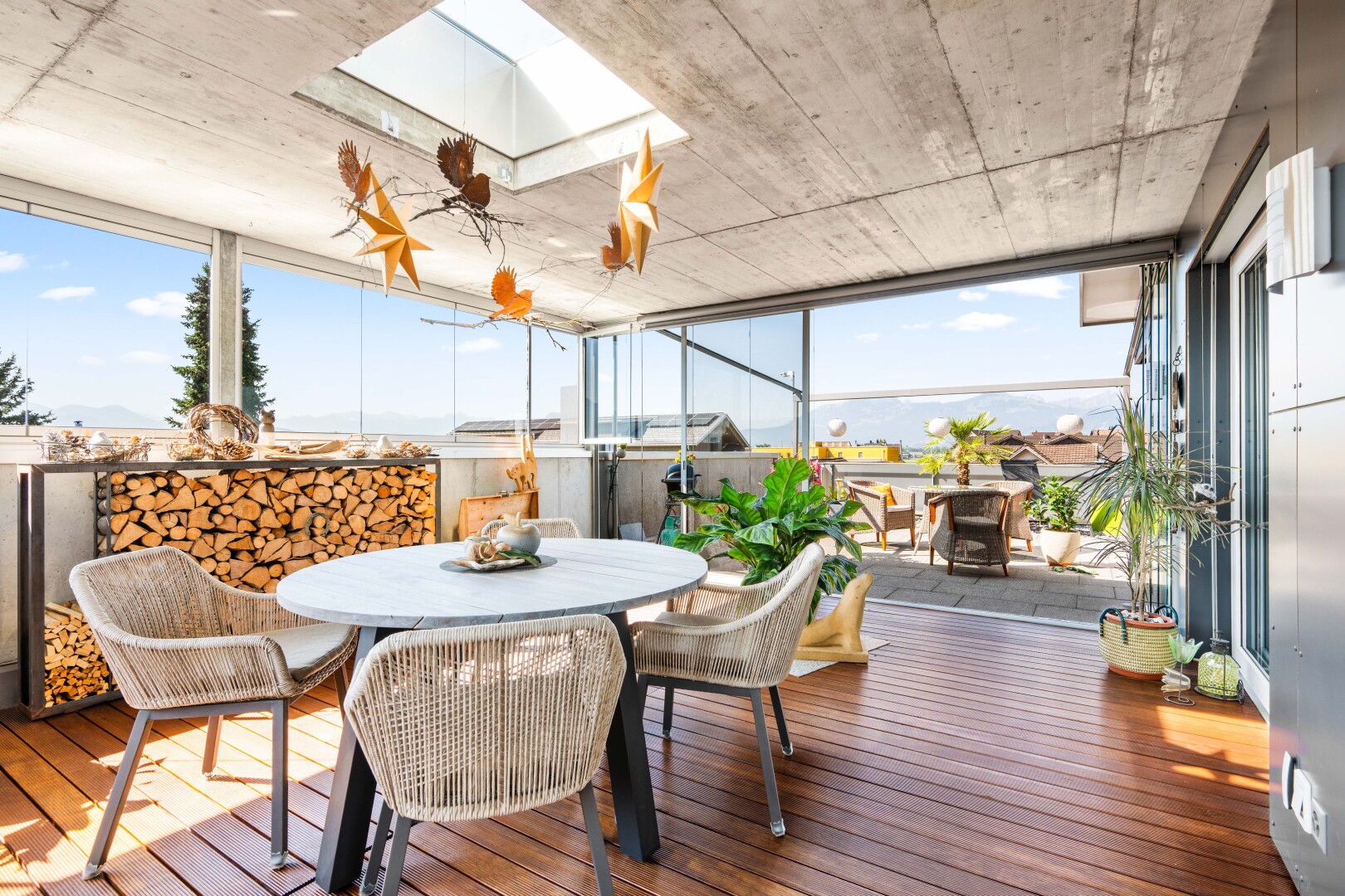 terrasse mit essbereich im freien, day time, und wintergarten