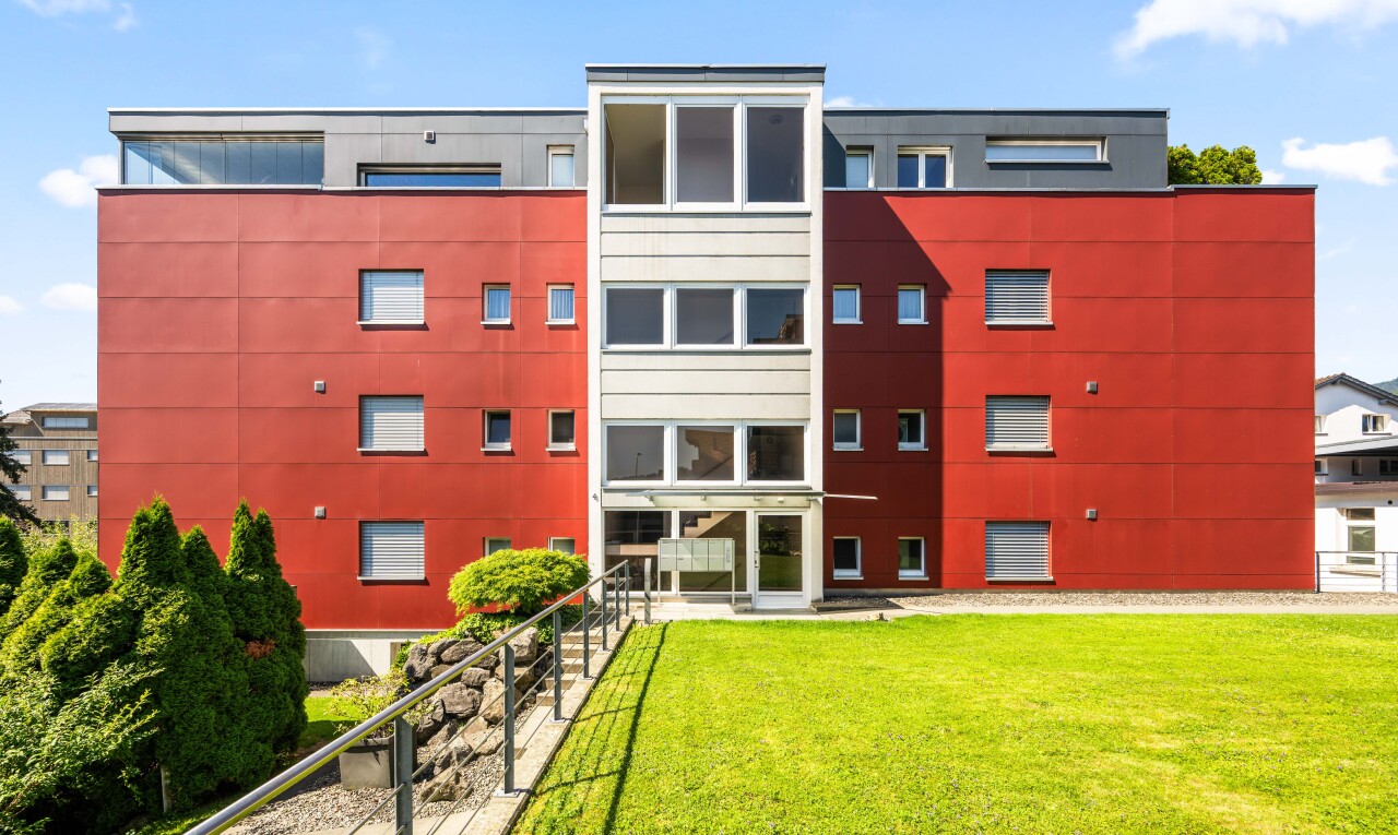 außenansicht mit day time, apartment complex view, und blick auf wohnanlage
