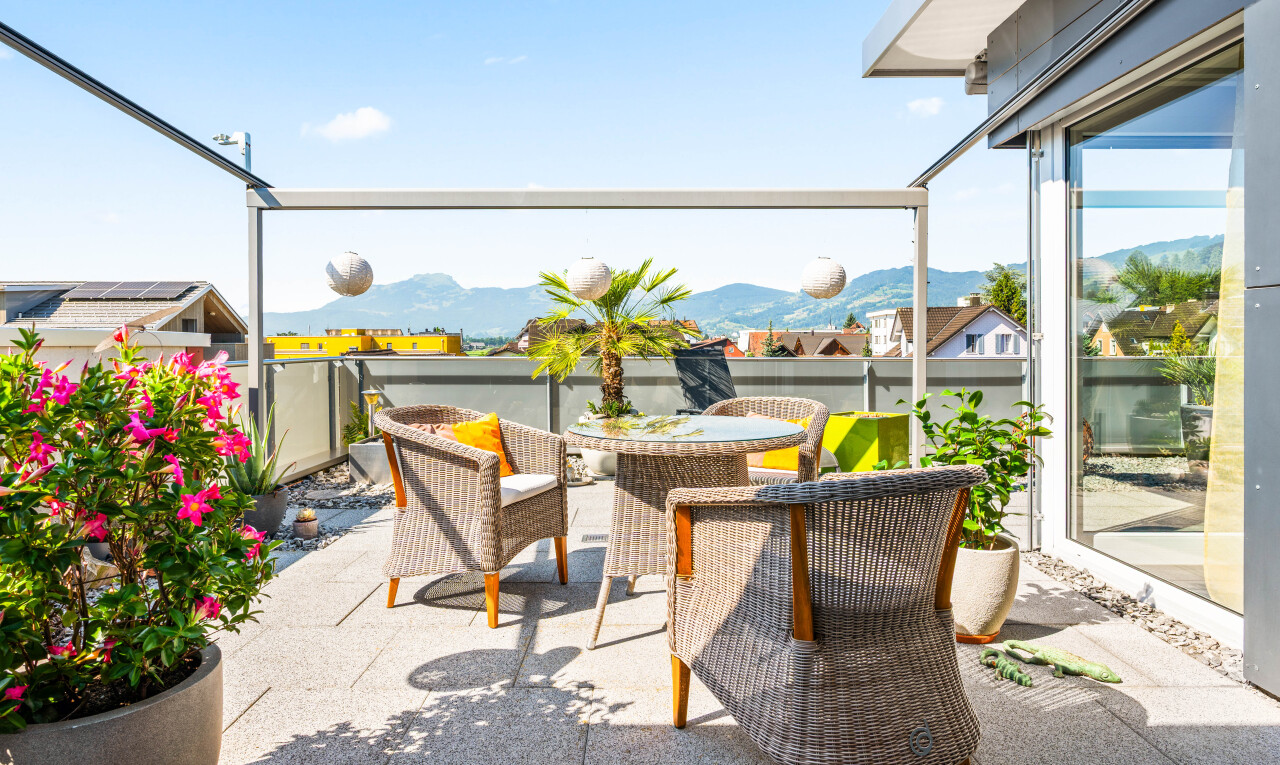 terrasse avec mountain view, vue sur la montagne, from property, day time, et terrasse