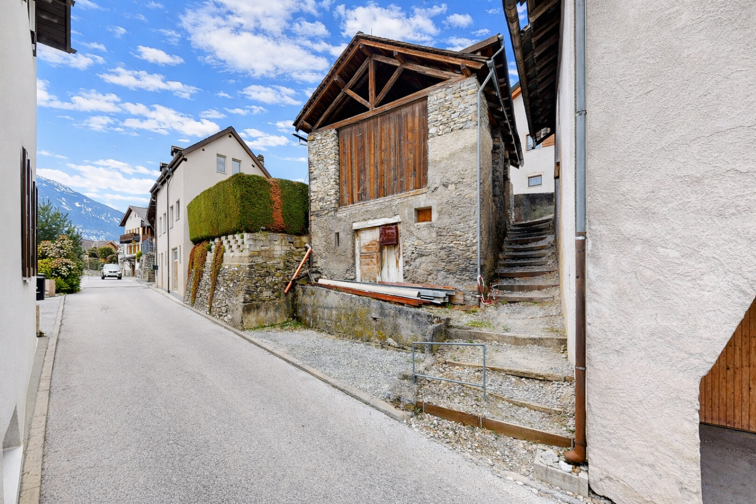 façade avec bardage en pierre, day time, bardage en stuc, vue sur la montagne, et mountain view