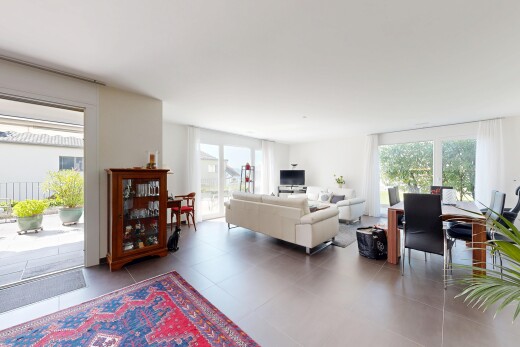 wohn- / esszimmer mit inside property, gipskartonwand, drywall, natürliches licht, und natural light