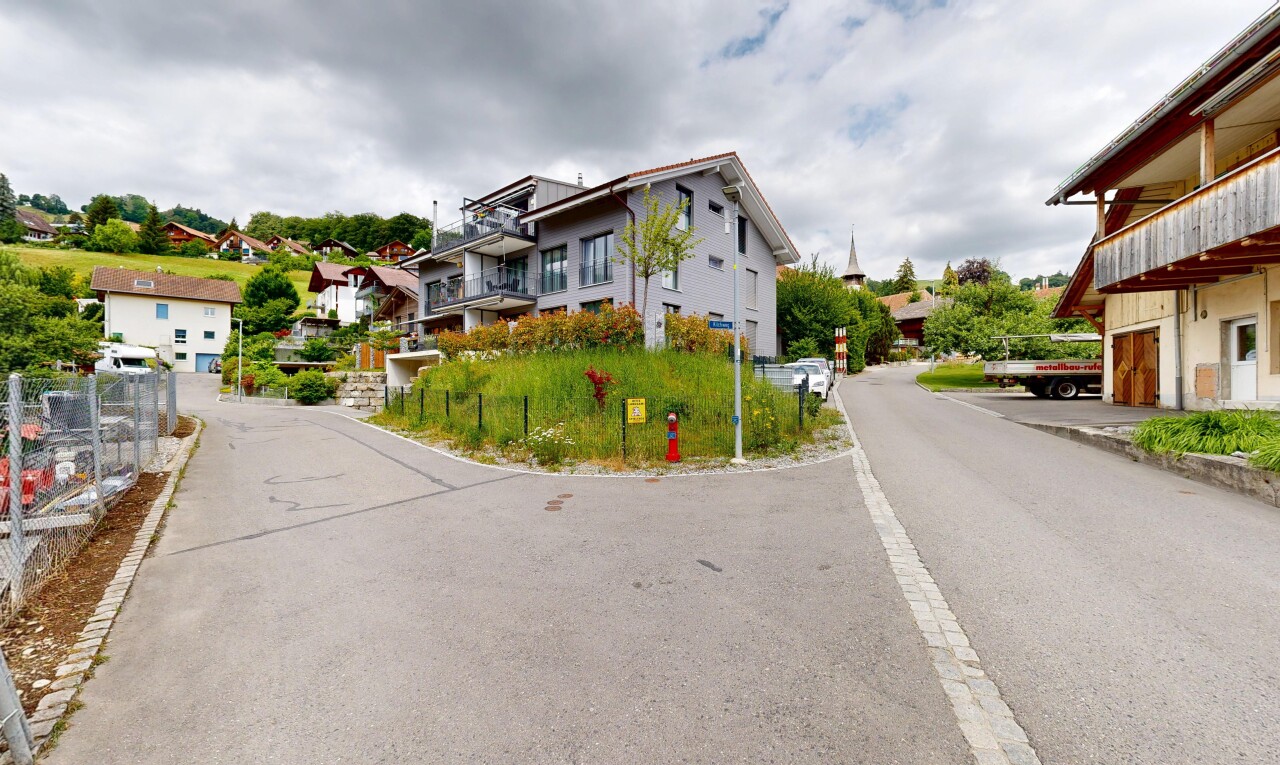 außenansicht mit zaun, wohngebietblick, residential view, und overcast