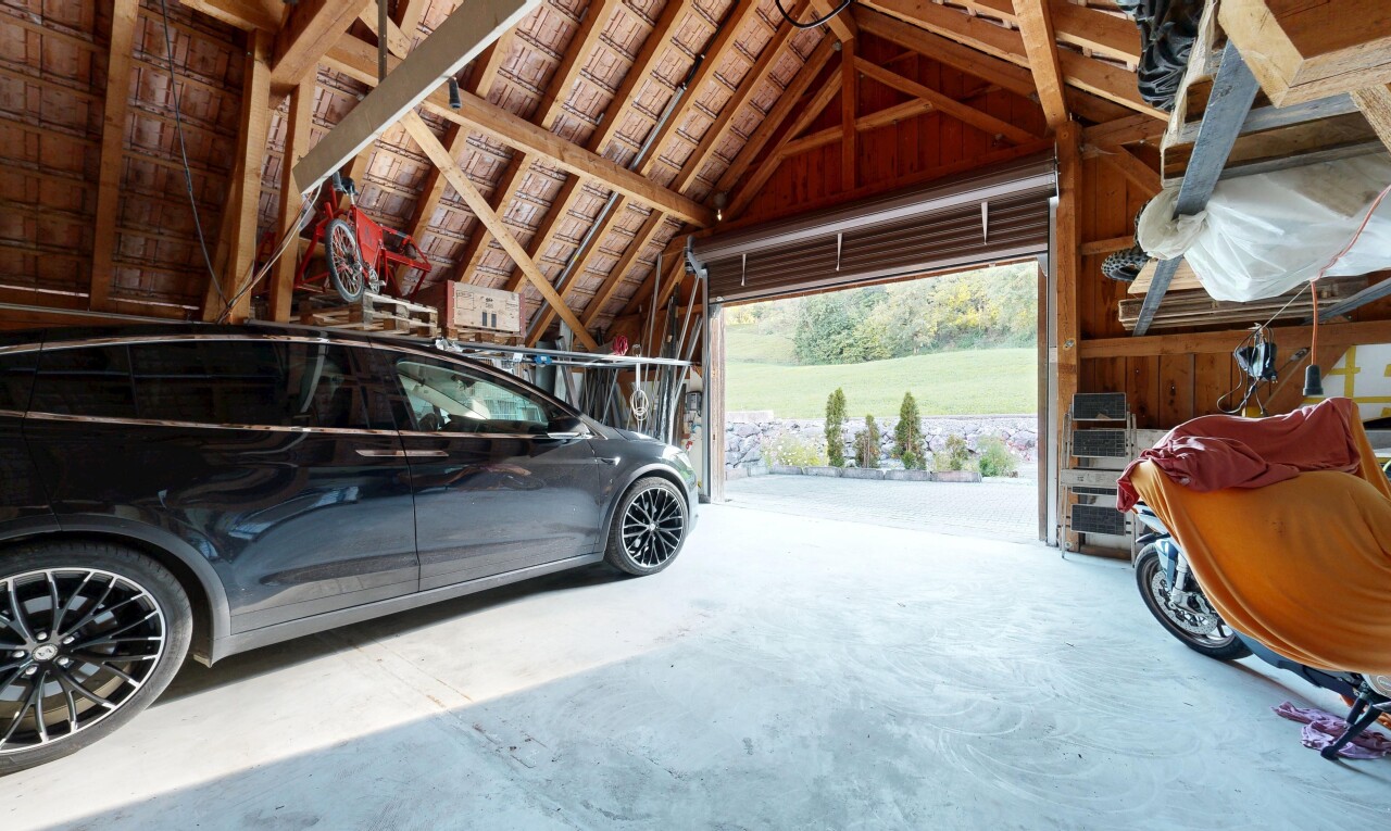 parking avec inside property