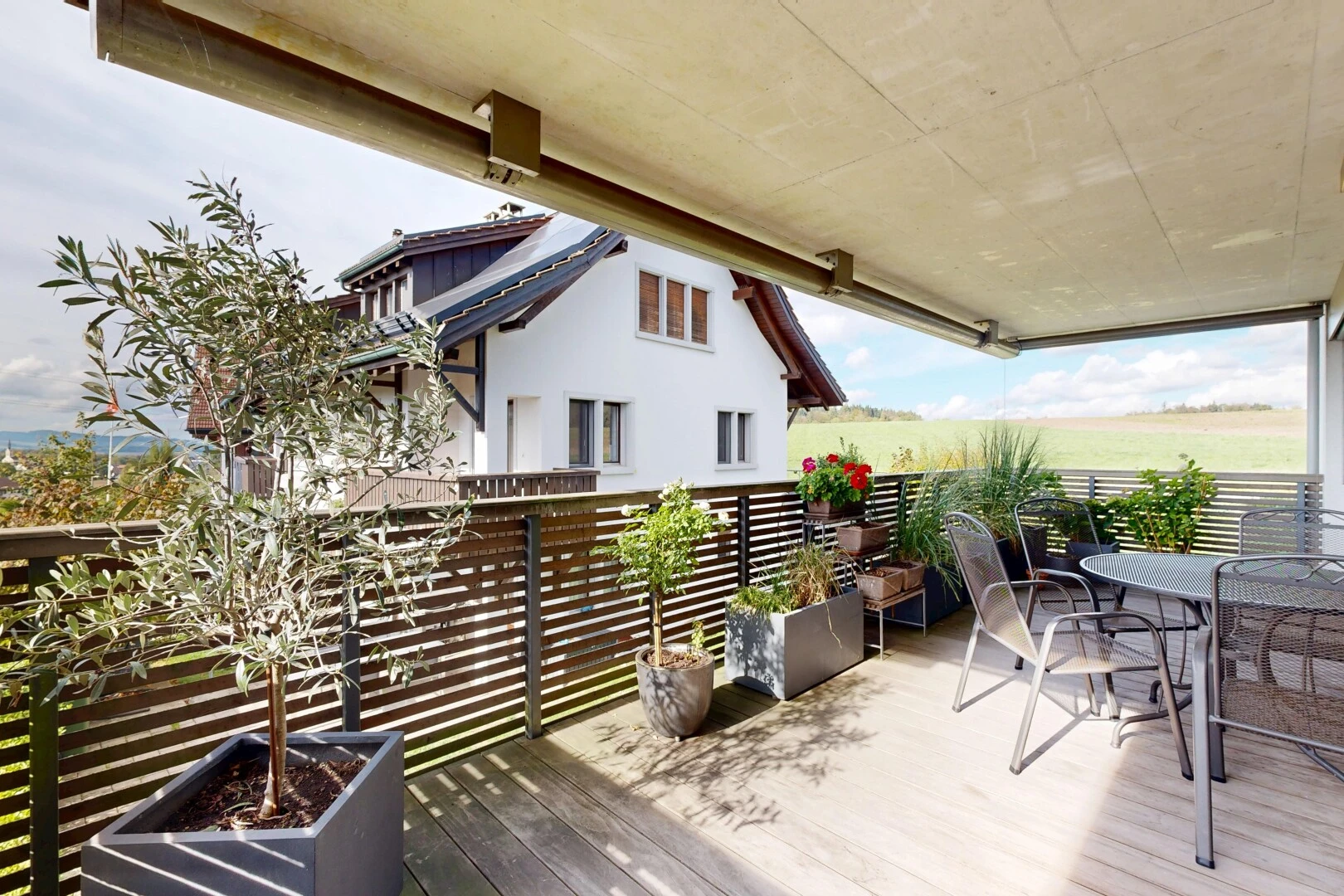 terrasse mit from property, essbereich im freien, und deck