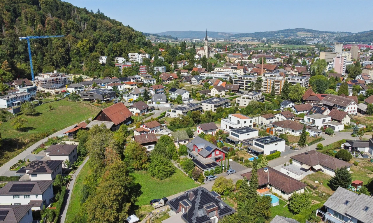 vue sur la montagne avec day time, aerial view, neighborhood view, residential view, et vue résidentielle