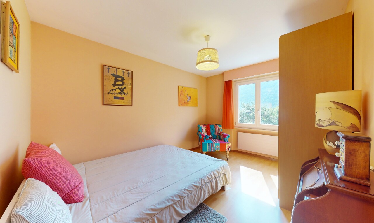 zimmer / schlafzimmer mit natürliches licht, natural light, inside property, gipskartonwand, und drywall