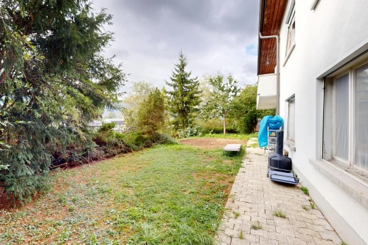 jardin avec from property, pelouse, et overcast
