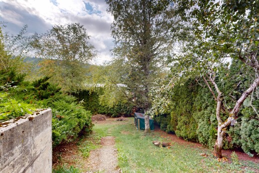 jardin avec from property