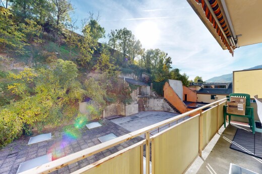 balkon mit balkon, day time, und from property