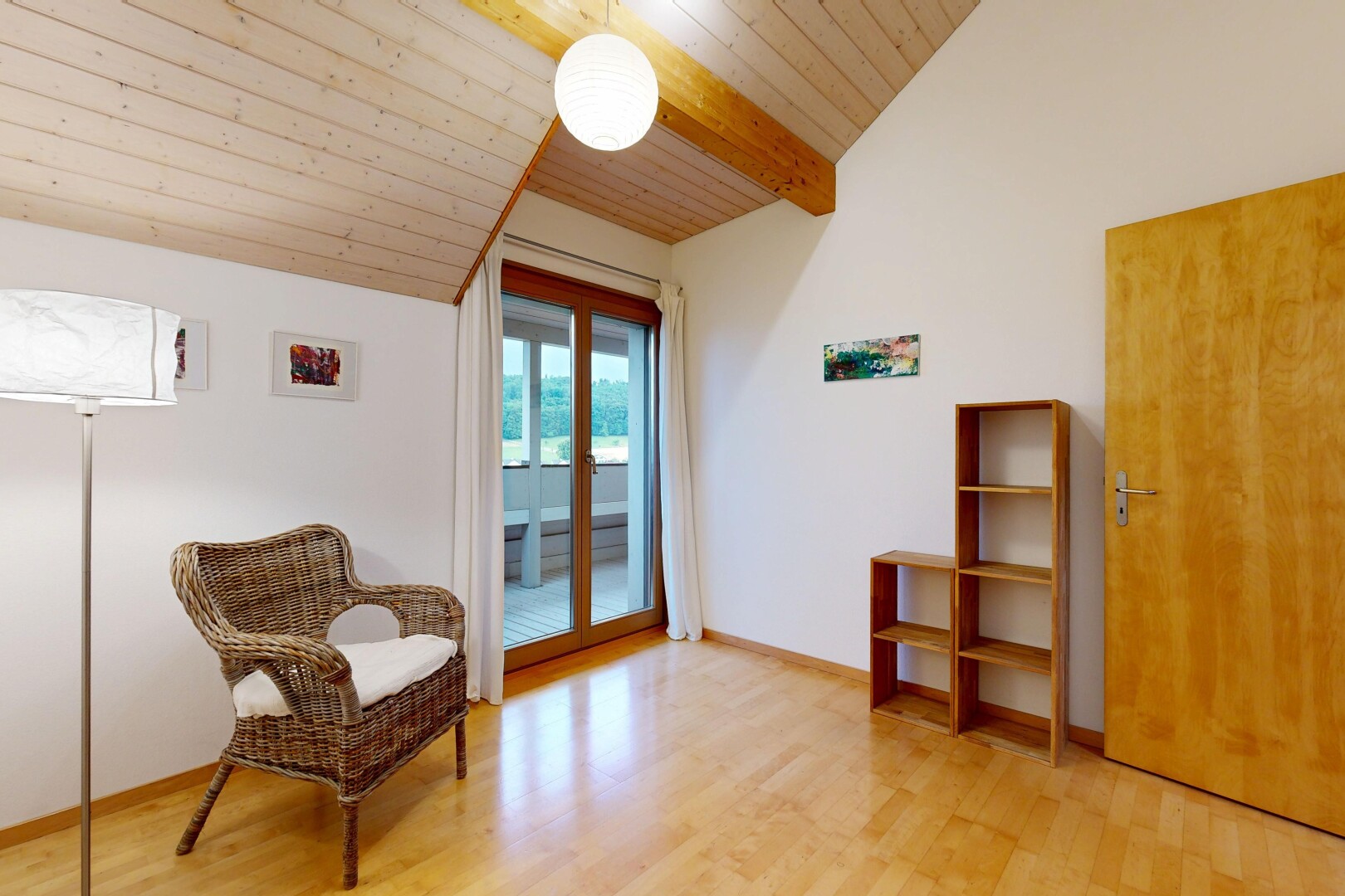 leerer raum mit gipskartonwand, drywall, inside property, natürliches licht, und natural light