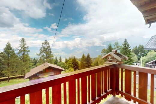 balkon mit from property, balkon, und day time