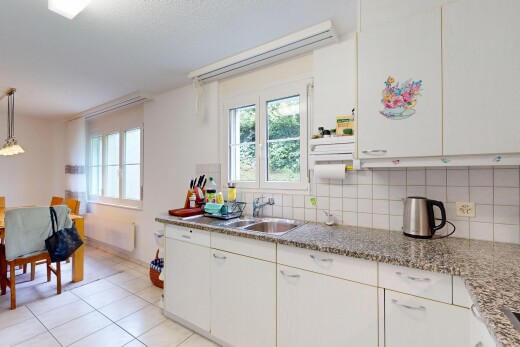 küche mit natural light, natürliches licht, drywall, gipskartonwand, und inside property