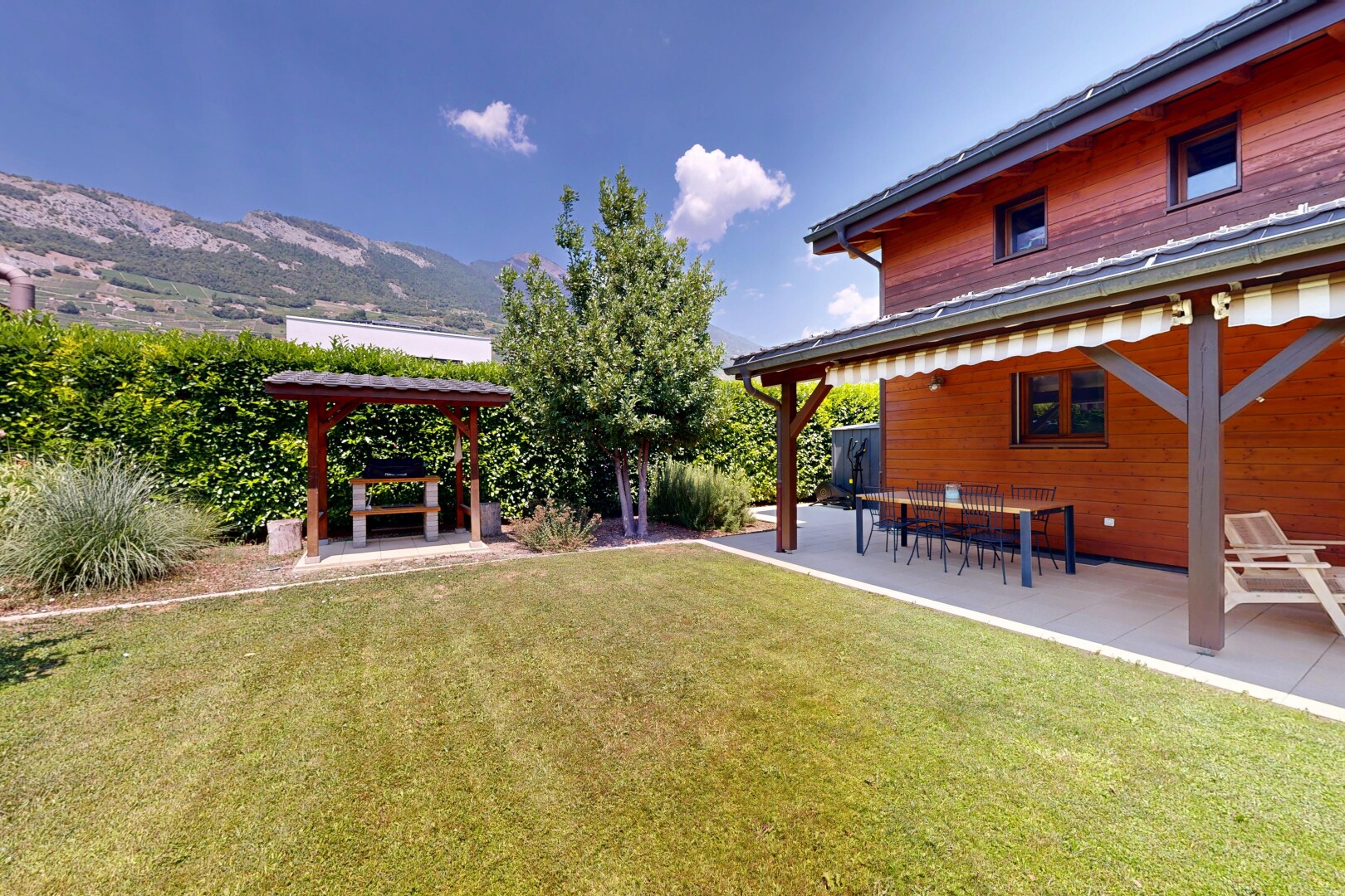 garten mit terrasse, from property, rasen, day time, und markise