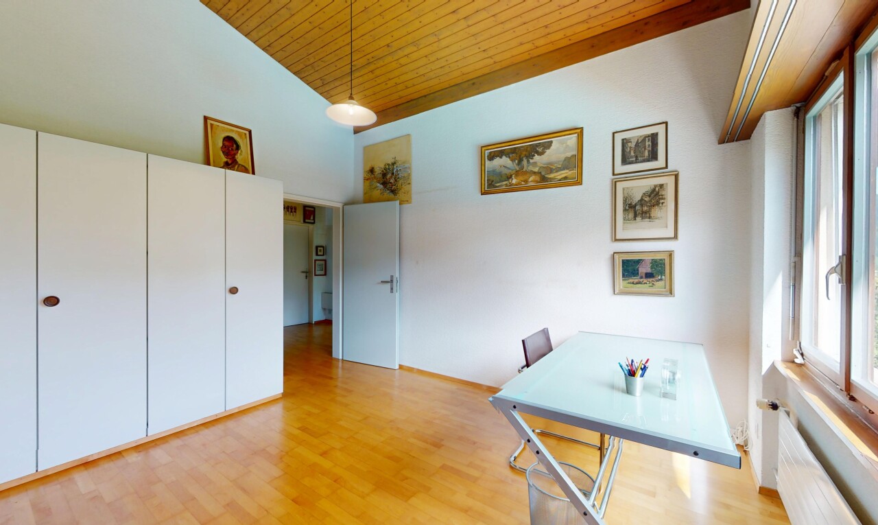 salle à manger avec wood ceiling, plafond en bois, high ceiling, plafond haut, et vaulted ceiling