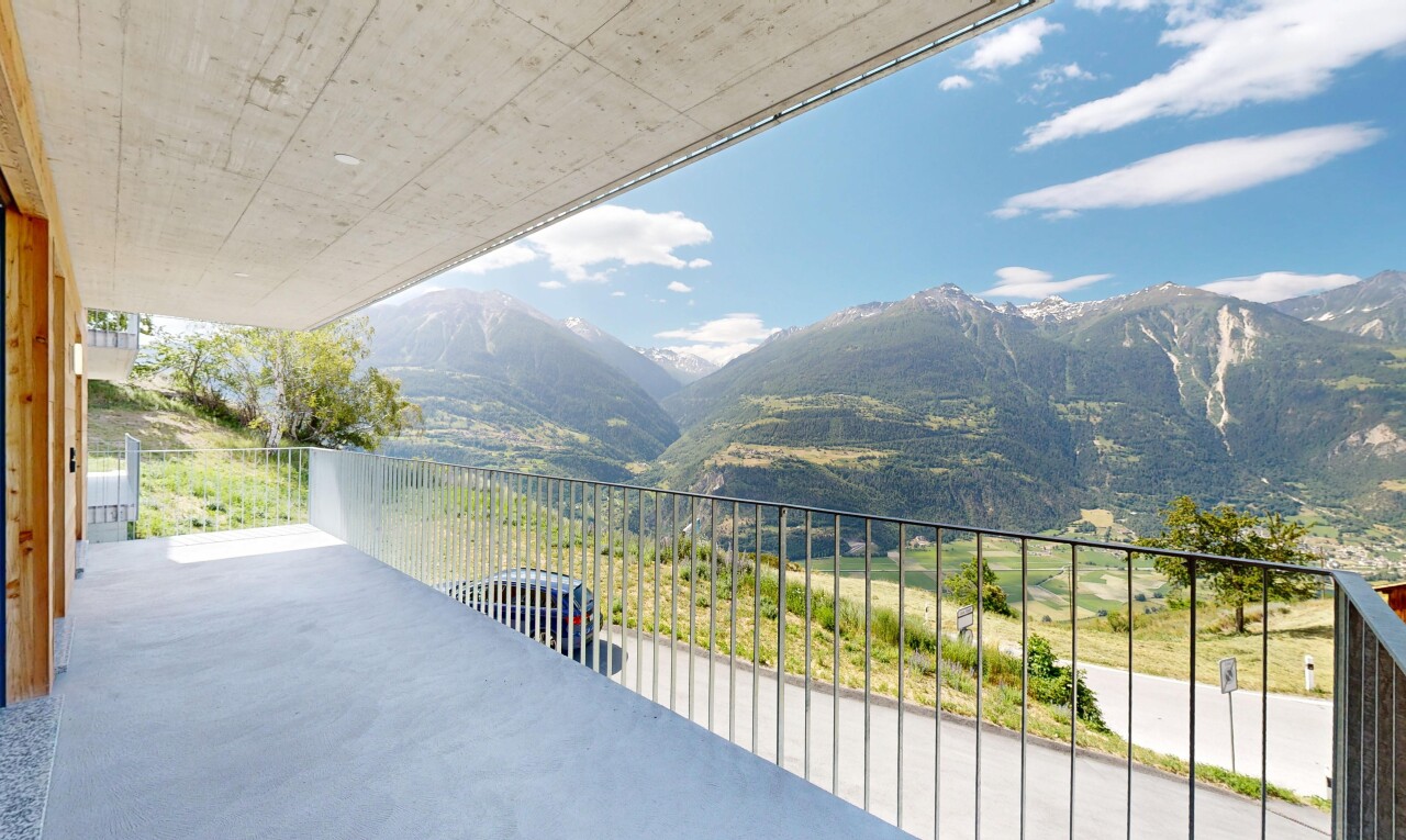 blick auf die berge mit from property, blick auf die berge, mountain view, und day time