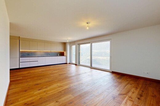leerer raum mit inside property, natürliches licht, natural light, gipskartonwand, und drywall