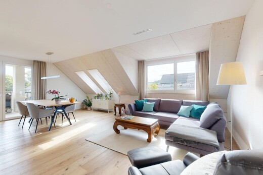 wohn- / esszimmer mit inside property, holzfußboden, wood finish floor, natürliches licht, und natural light