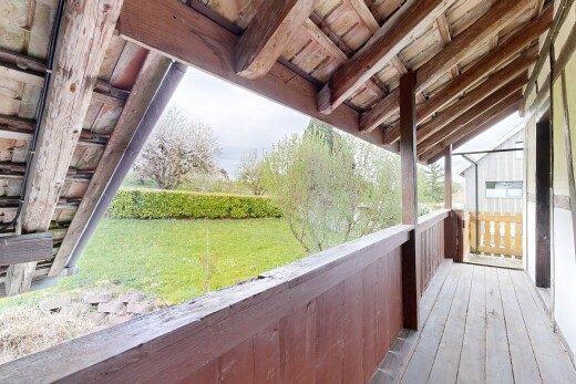 balcon avec from property, balcon, et overcast
