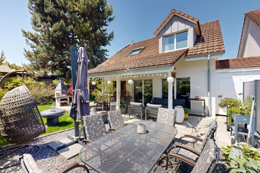 terrasse mit essbereich im freien, terrasse, day time, und from property