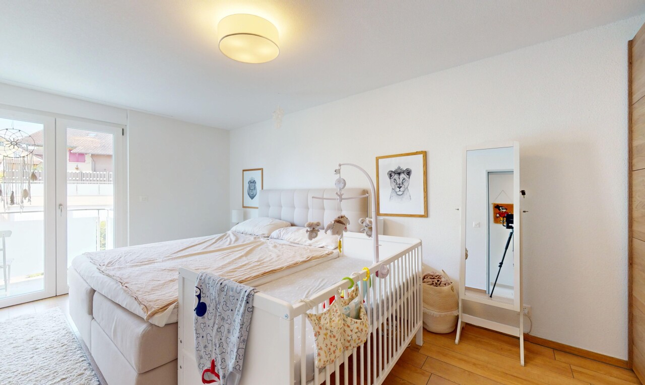 chambre avec cloison sèche, drywall, lumière naturelle, natural light, et inside property