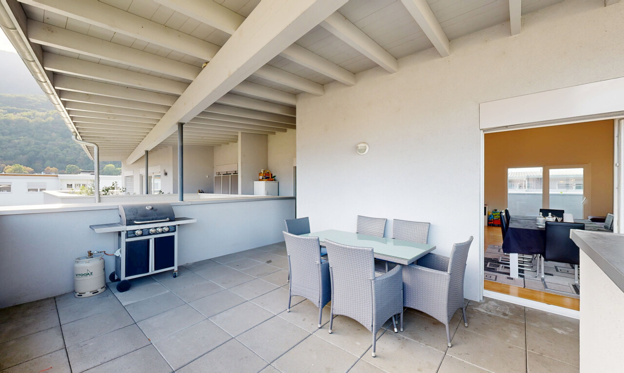terrasse avec gril, terrasse, et coin repas extérieur