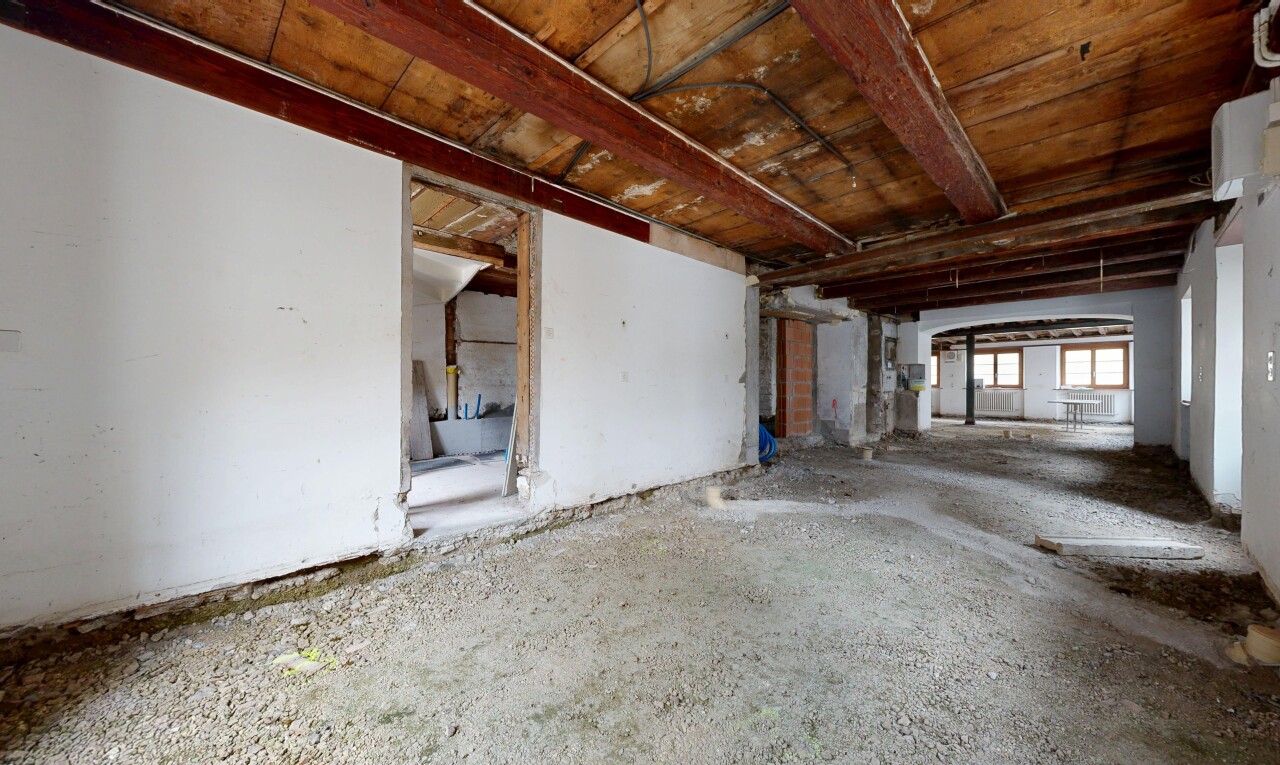leerer raum mit inside property, natural light, natürliches licht, drywall, und gipskartonwand