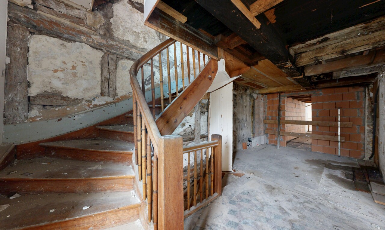 treppe mit inside property, treppen, unfinished concrete floor, betonboden, und concrete floor