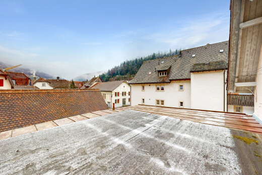 terrasse avec day time, vue résidentielle, residential view, from property, et terrasse