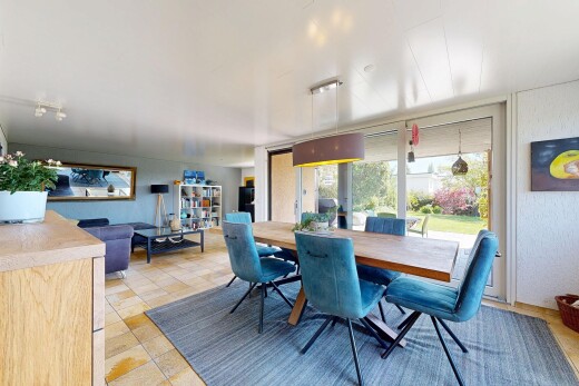 esszimmer mit inside property, natural light, natürliches licht, und light floor