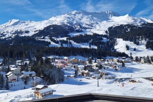 vue sur la montagne avec mountain view, vue sur la montagne, day time, et snow