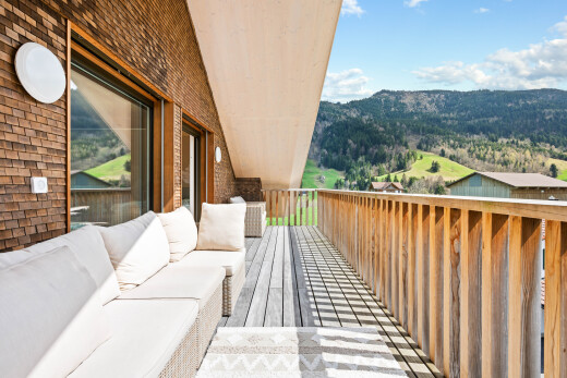 balcon avec day time, from property, espace de vie extérieur, balcon, et vue sur la montagne