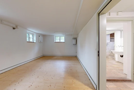 spare room featuring light wood-type flooring