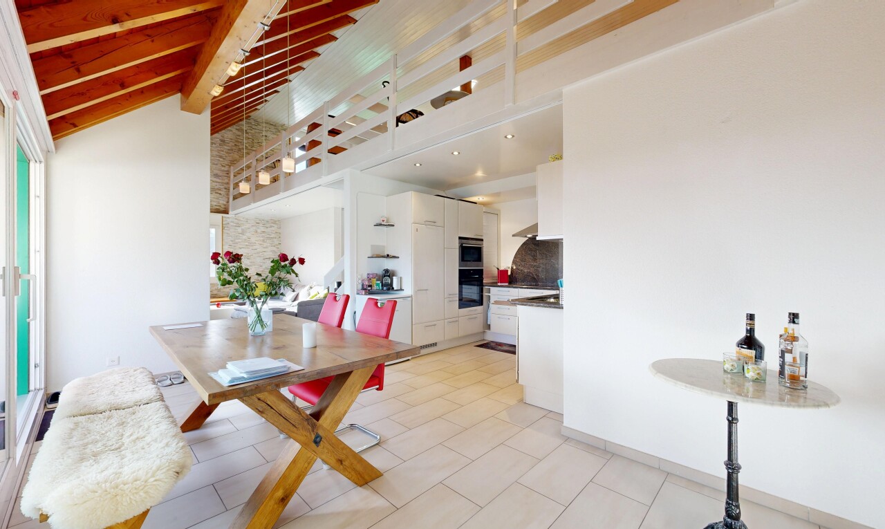 esszimmer mit balkendecke, beamed ceiling, inside property, gipskartonwand, und drywall