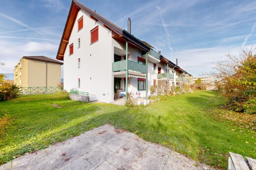 außenansicht mit property visible und day time