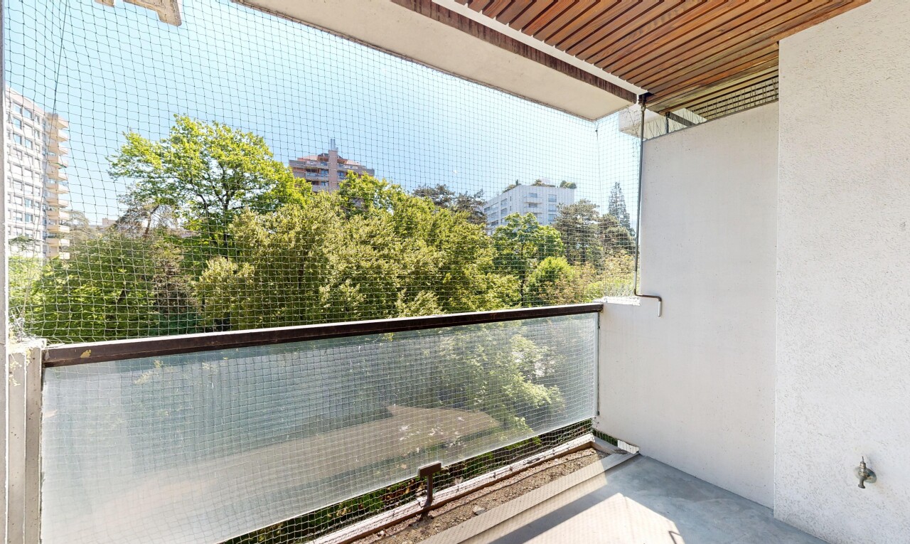 balkon mit balkon und from property