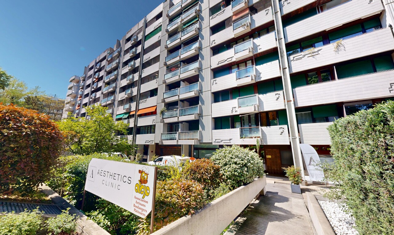 außenansicht mit blick auf wohnanlage, apartment complex view, from community, und day time