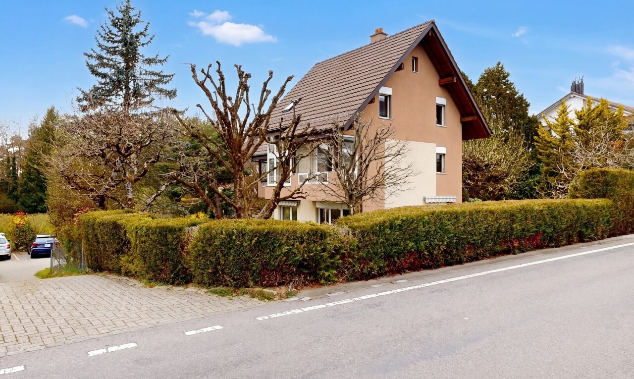 außenansicht mit day time und stuckverkleidung