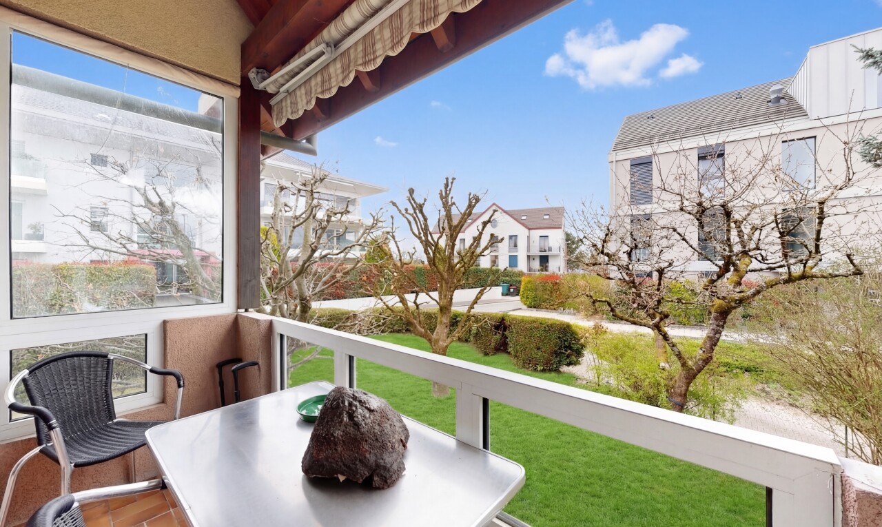 balkon mit balkon, day time, from property, und essbereich im freien