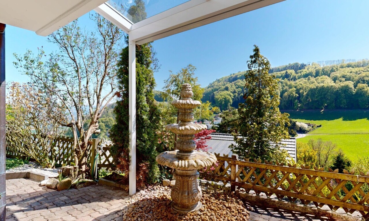 terrasse avec day time, from property, et clôture