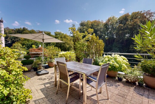 patio / terrace with outdoor dining space